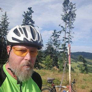 Výšlap na Bruskov 707 m. n. m. a vrch Na Skále 695 m. n. m.