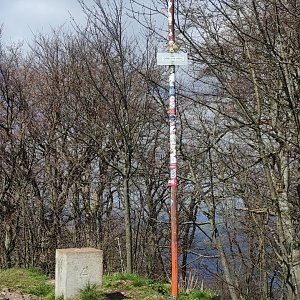 Pepino na vrcholu Chmeľová (30.4.2023 15:01)