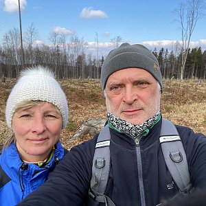 Ivana a Petr Kadovi na vrcholu Ochoz (6.3.2022 11:00)