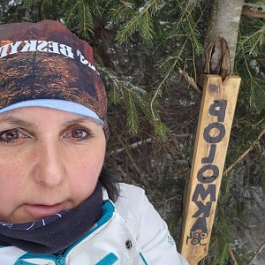 Jaroslava Bašová na vrcholu Polomka (6.3.2022 10:07)