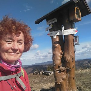 Anna na vrcholu Javorské (8.4.2022)