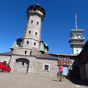 Iveta Válová na vrcholu Klínovec (15.6.2022)