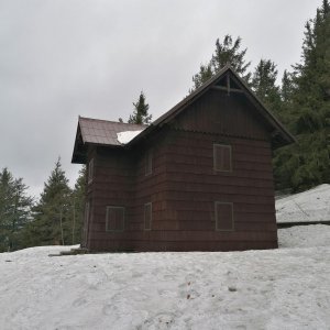 Bagr na vrcholu Hubertova chata (7.2.2024 12:14)