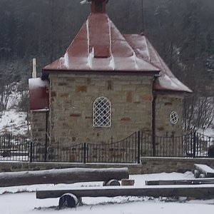 Ondra na vrcholu Muřinkový vrch - kaple (6.1.2022 14:41)