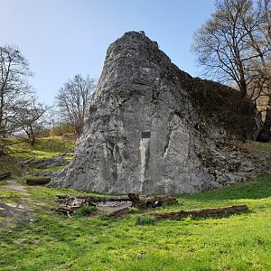 Petr Pepe Peloušek na vrcholu Váňův kámen (13.4.2022 16:17)