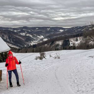 Jiřka Niedobová na vrcholu Kamenitý - horská chata (11.1.2024 12:00)