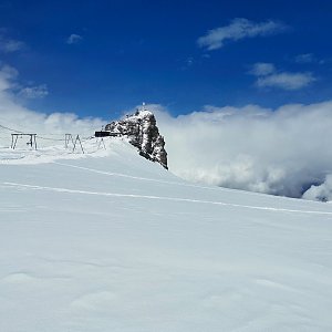 Ondra Horáček na vrcholu Klein Matterhorn  (25.4.2022 12:49)