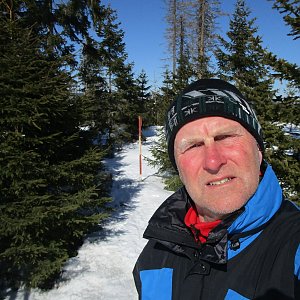 Michal Kříž na vrcholu Modravská hora (12.3.2022 10:38)