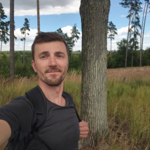 Jiří Králík na vrcholu Bouzanov (10.7.2025 15:30)