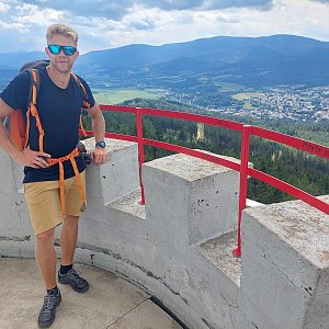 Tomáš Vašíček na vrcholu Zlatý chlum (1.8.2022 14:18)