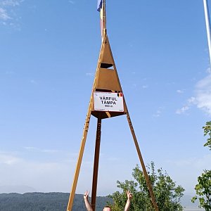 Tomáš Vaníček na vrcholu Tâmpa (25.8.2022 12:00)