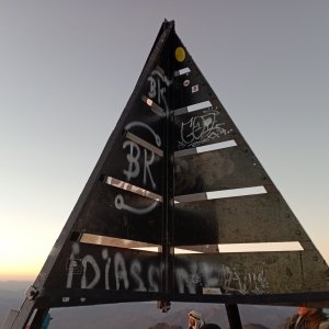 michalzhor na vrcholu Jebel Toubkal (20.11.2023 23:51)