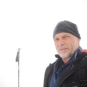Rastislav Biarinec na vrcholu Dlhý grúň (3.1.2021 12:35)