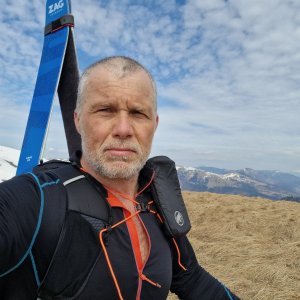 Rastislav Biarinec na vrcholu Dlhý grúň (23.3.2024 12:29)