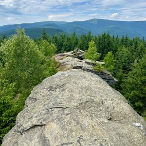 akam na vrcholu Žárový vrch (13.7.2025 11:46)