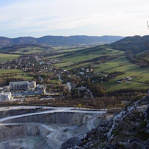 Bohumír Michal na vrcholu Kotouč  (12.4.2022 18:26)
