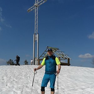Michal 77 na vrcholu Bendoszka Wielka  (26.3.2022 13:36)