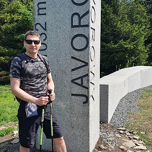Tomáš na vrcholu Javorový vrch (5.6.2022 10:23)
