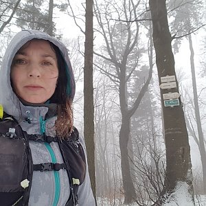 Marcela Kubíčková na vrcholu Petřkovická hora (11.3.2023 9:20)