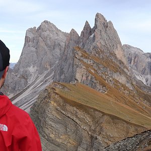 Martin Malý na vrcholu Seceda (12.10.2019 16:50)