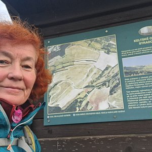 Anna na vrcholu Hradiště (25.2.2023)