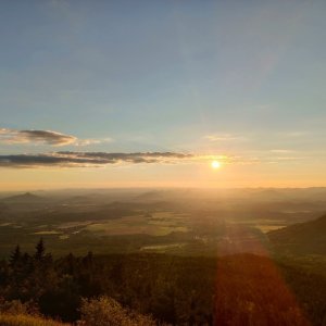 Petr Wendler na vrcholu Ještěd (31.8.2025 19:20)