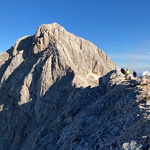 Petr Karmazín na vrcholu Mali Triglav (2022)