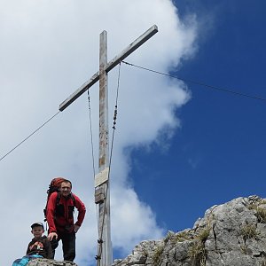 Divočák na vrcholu Zwillingskogel (6.4.2019 12:30)