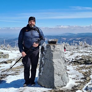 Jiří Gryz na vrcholu Keprník (17.4.2022 12:04)
