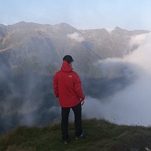 Martin Malý na vrcholu Hornfeldspitz (13.9.2020 7:35)