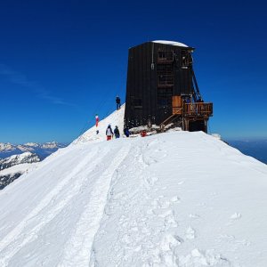 Björn Connor Chuchválek na vrcholu Signalkuppe / Punta Gnifetti (24.6.2023 14:15)
