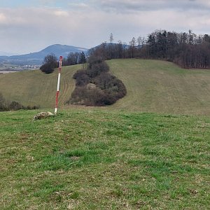 Bohumír Michal na vrcholu Zadní kopec (5.4.2023 17:04)