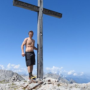 Divočák na vrcholu Mittleres Streitmandl (17.8.2023 12:31)