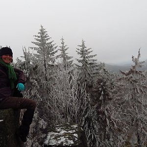 Iveta Válová na vrcholu Konopáč (Jelení skály) (12.12.2020)
