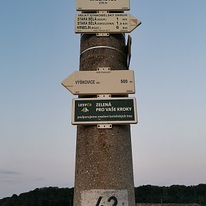 Šárka na vrcholu Majerovec (7.9.2021 18:55)