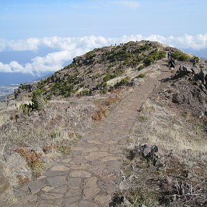 ZdenkaV na vrcholu Achada do Teixiera (13.1.2012)
