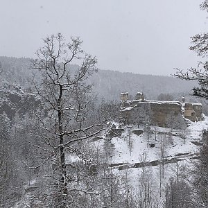 Anežka Boříková na vrcholu Dívčí Kámen (22.1.2023 13:04)