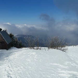 Martin Horáček na vrcholu Radegast - Z vrchol I (27.2.2022 12:06)