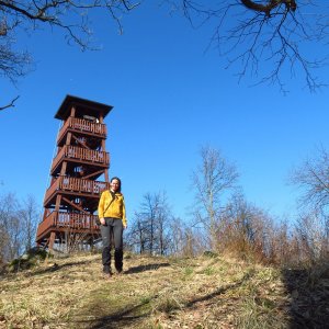 Iveta Válová na vrcholu Lucemburkův kopec (4.3.2024 12:20)