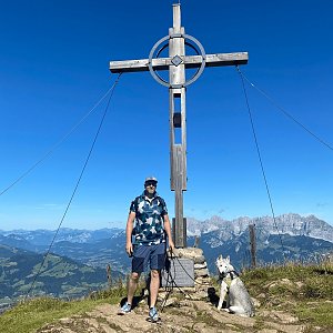 Zbynek Strnad na vrcholu Kitzbüheler Horn (3.8.2022 10:53)