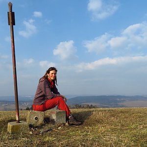 Iveta Válová na vrcholu Bienerthův vrch (25.3.2021)