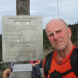 Michal Kříž na vrcholu Stinglfelsen (29.10.2022 14:17)
