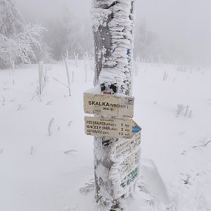 Jakub Kotzot na vrcholu Skalka (21.1.2023 15:06)