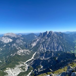 Martin Malý na vrcholu Admonter Reichenstein (9.9.2023 15:00)