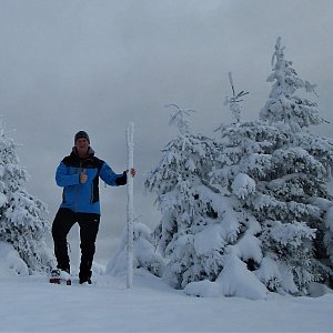 Michal Kříž na vrcholu Polom (23.11.2022 9:39)